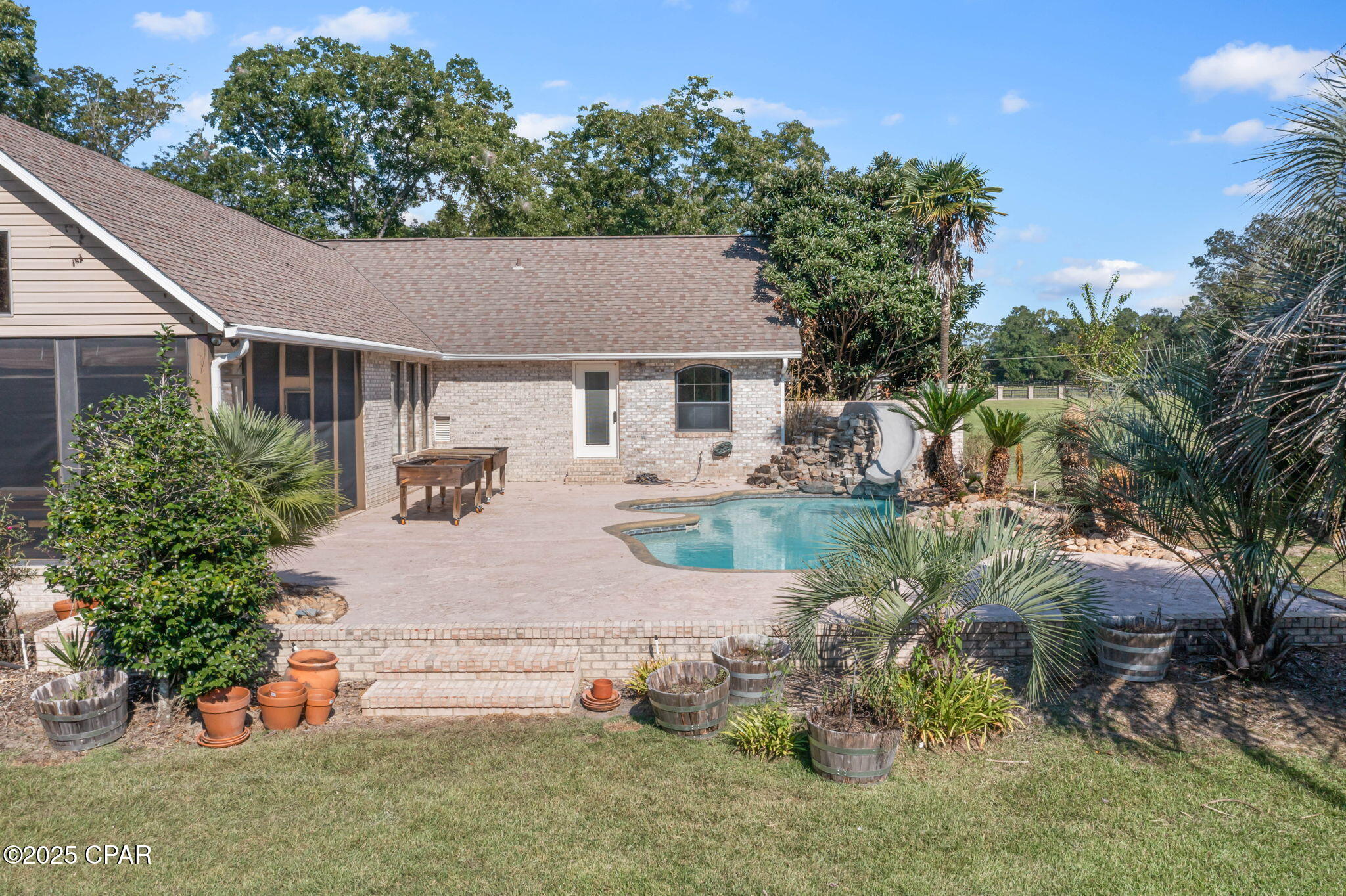 Image 60 For 630 Hutchison Road