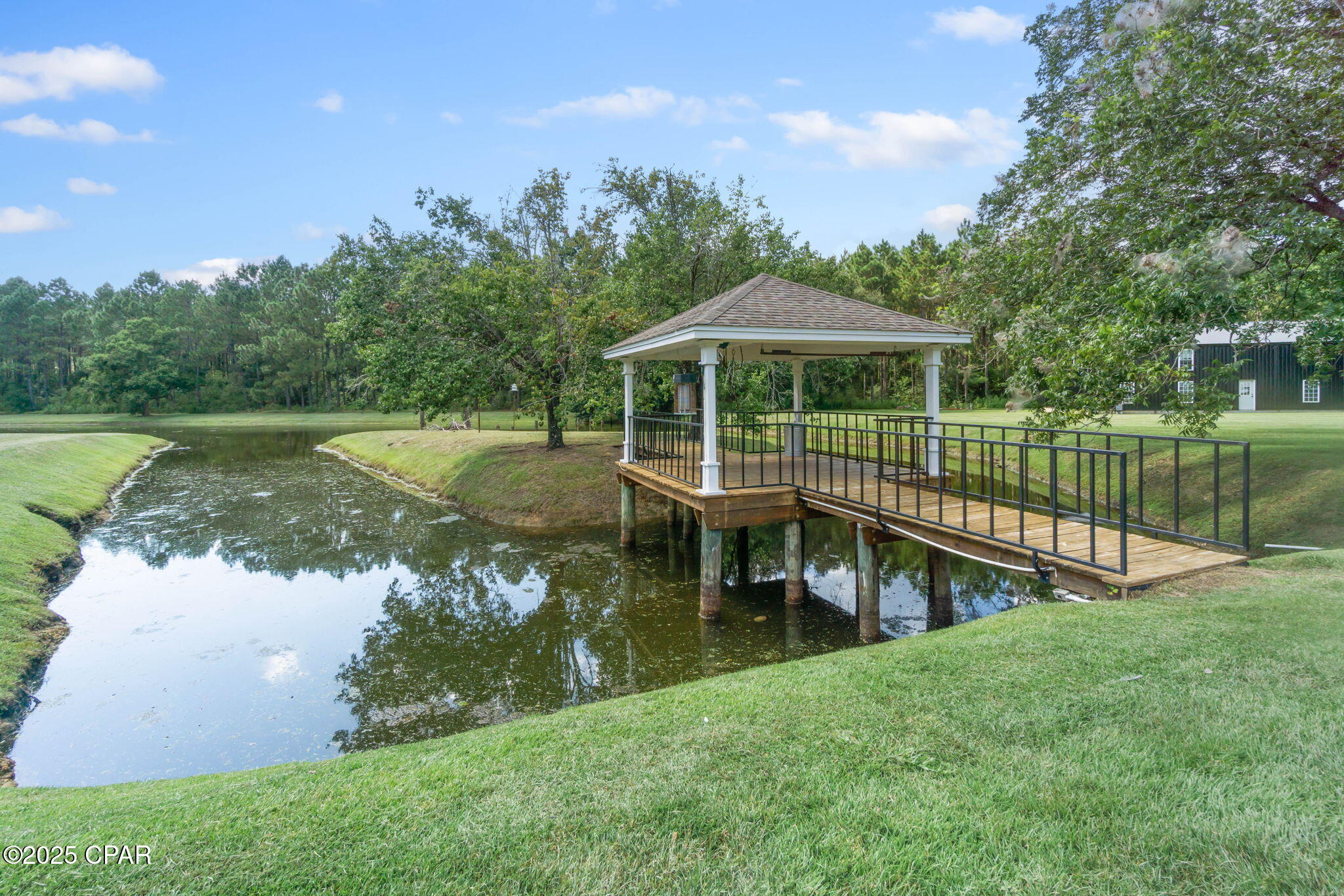 Image 70 For 630 Hutchison Road