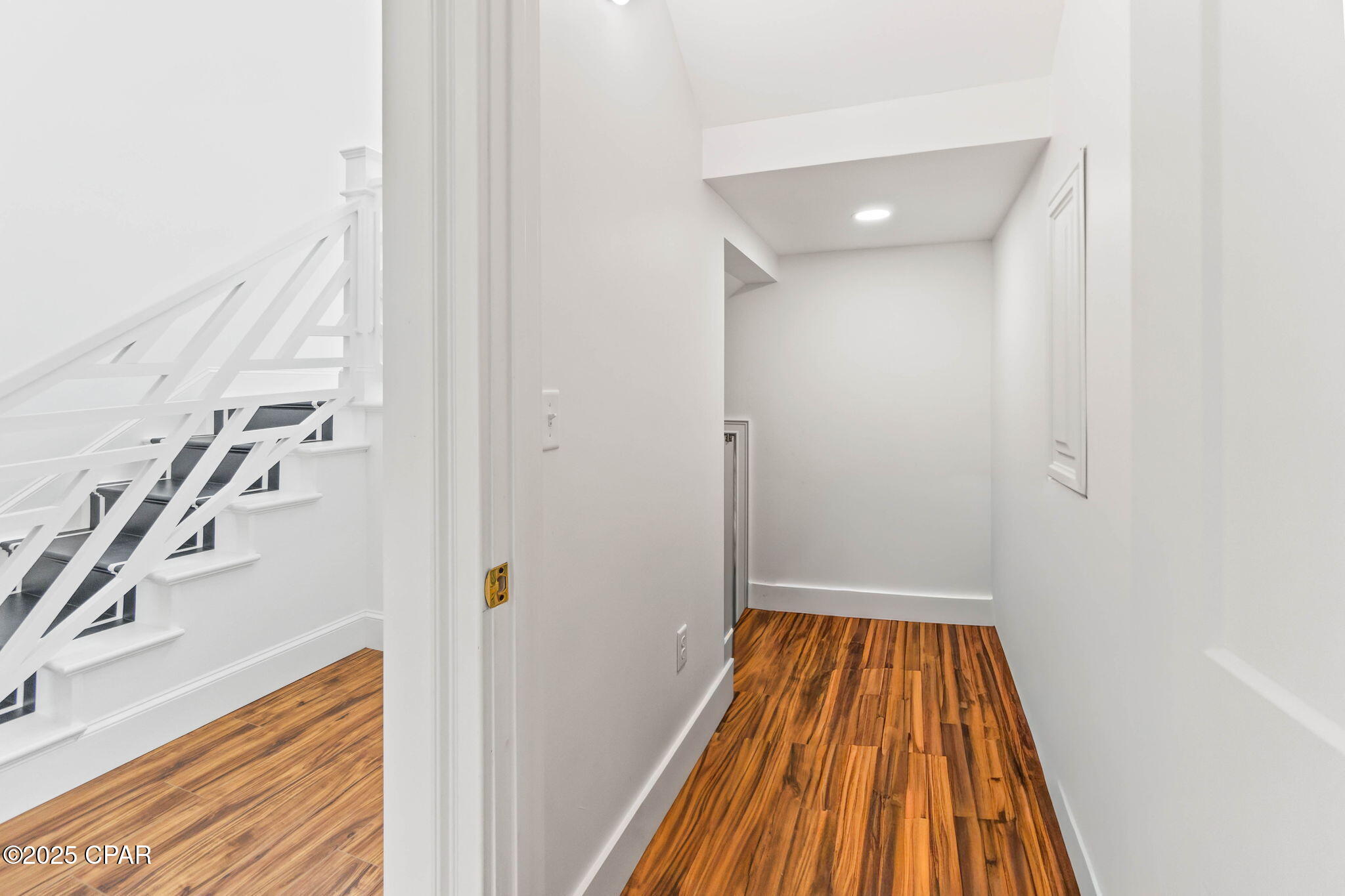 Image 8 For 630 Hutchison Road