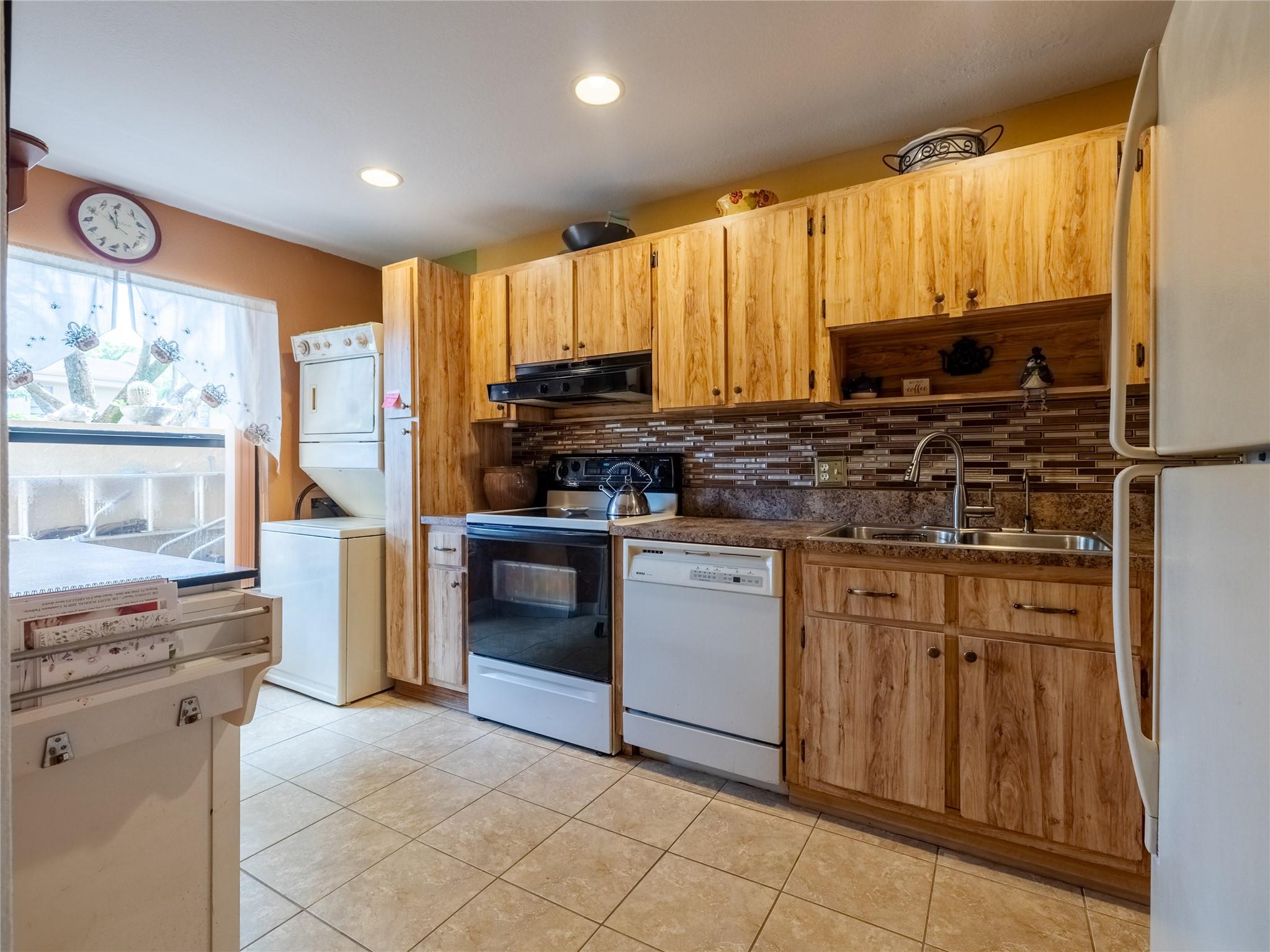 Homes for sale in Pembroke Pines, FL | 1448 Nw 97Th Ter #283, Pembroke Pines, FL 33024 | MLS# F10525335