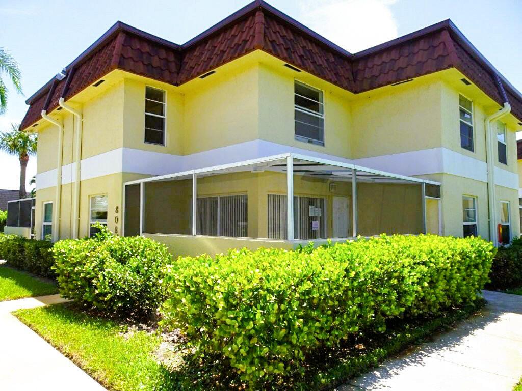 Villas On The Green Condo