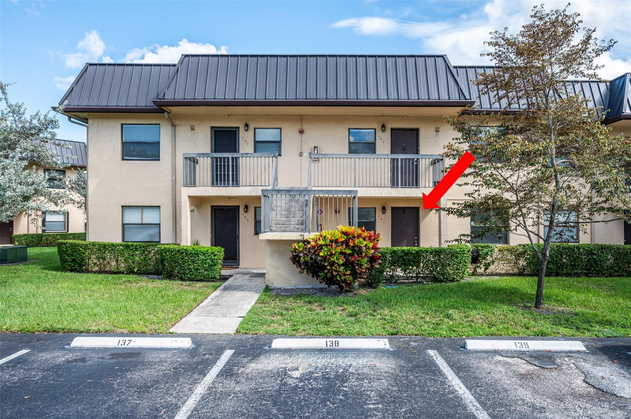 Pine Lake /  Condo 141