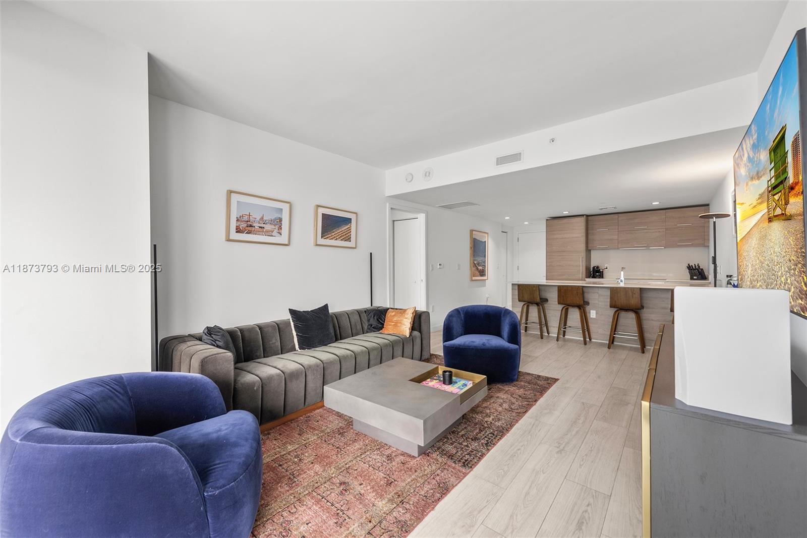 Condo for Sale in Miami, FL