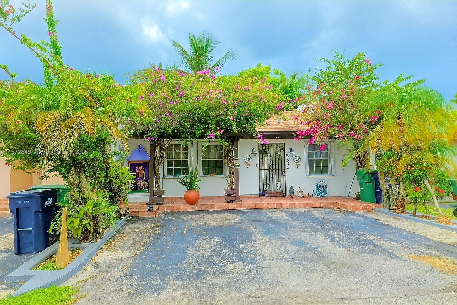 Homes for sale in Miami, FL | 5306 Sw 138th Pl, Miami, FL 33175 | MLS# A11872849
