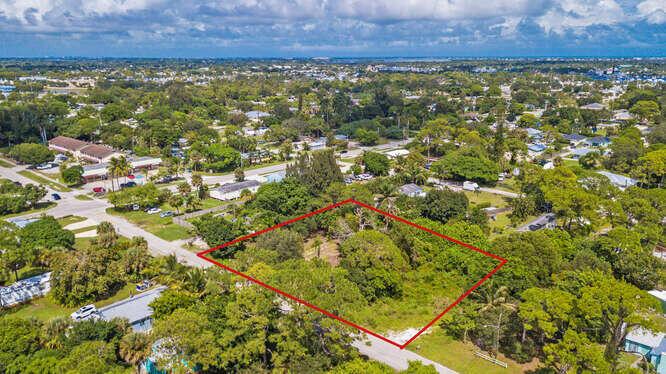 Homes for sale in Stuart, FL | 5117 Se Isabelita Avenue, Stuart, FL 34997 | MLS# R11121925