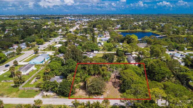 Homes for sale in Stuart, FL | 5117 Se Isabelita Avenue, Stuart, FL 34997 | MLS# R11121925