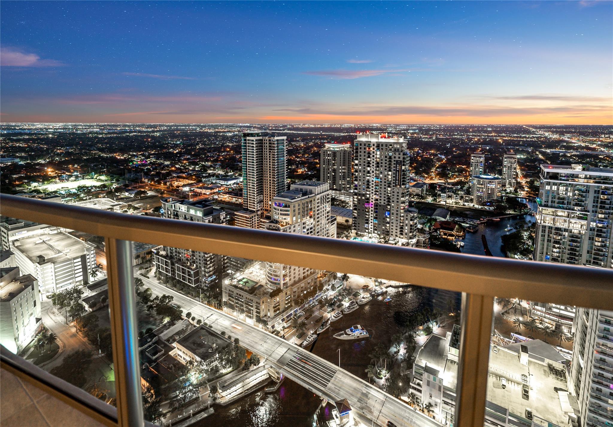 Condo for Sale in Fort Lauderdale, FL