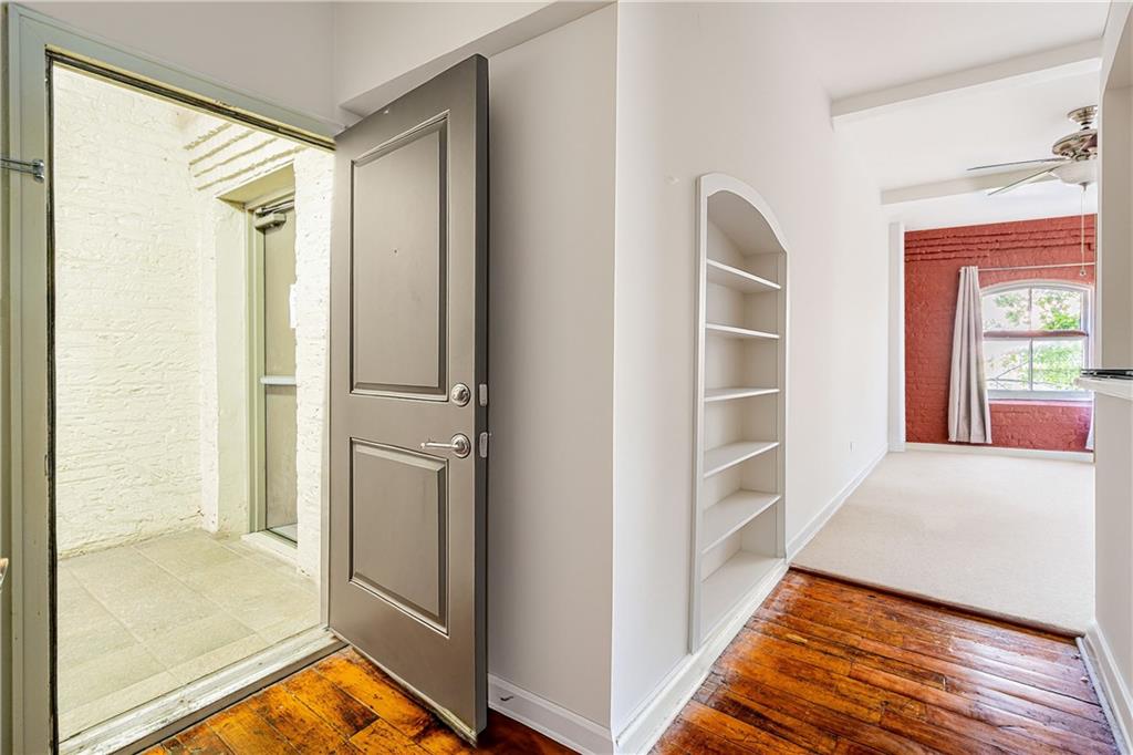Homes for sale in New Orleans, LA | 333 Julia St, New Orleans, LA 70130