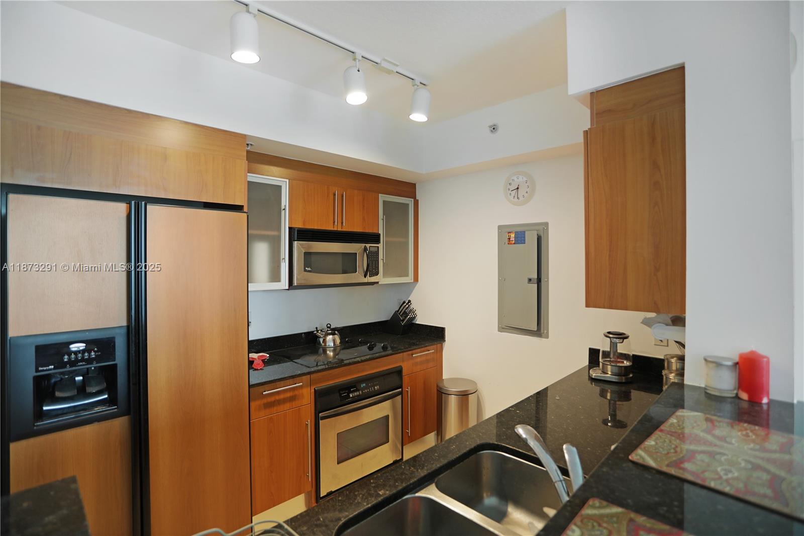 325 S Biscayne Blvd #1217, Miami FL 33131