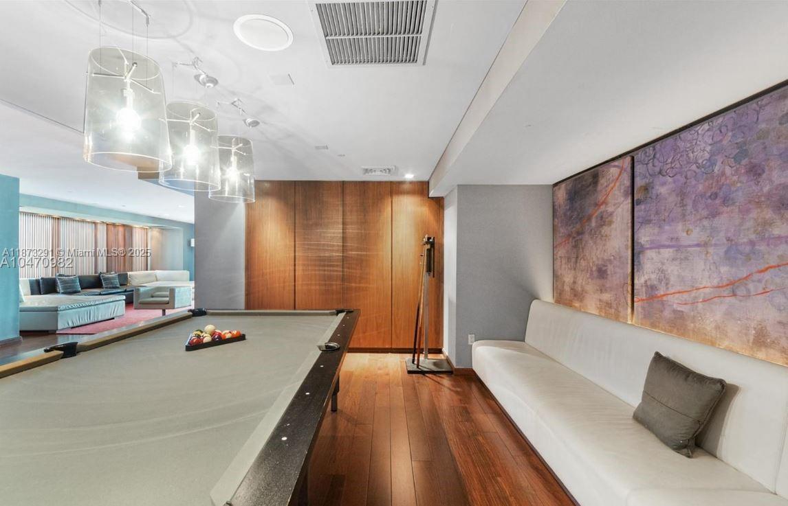325 S Biscayne Blvd #1217, Miami FL 33131