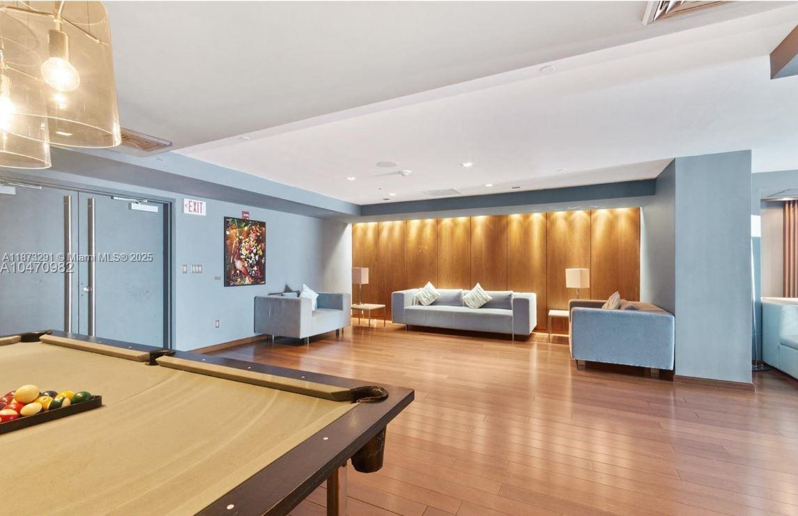 325 S Biscayne Blvd #1217, Miami FL 33131