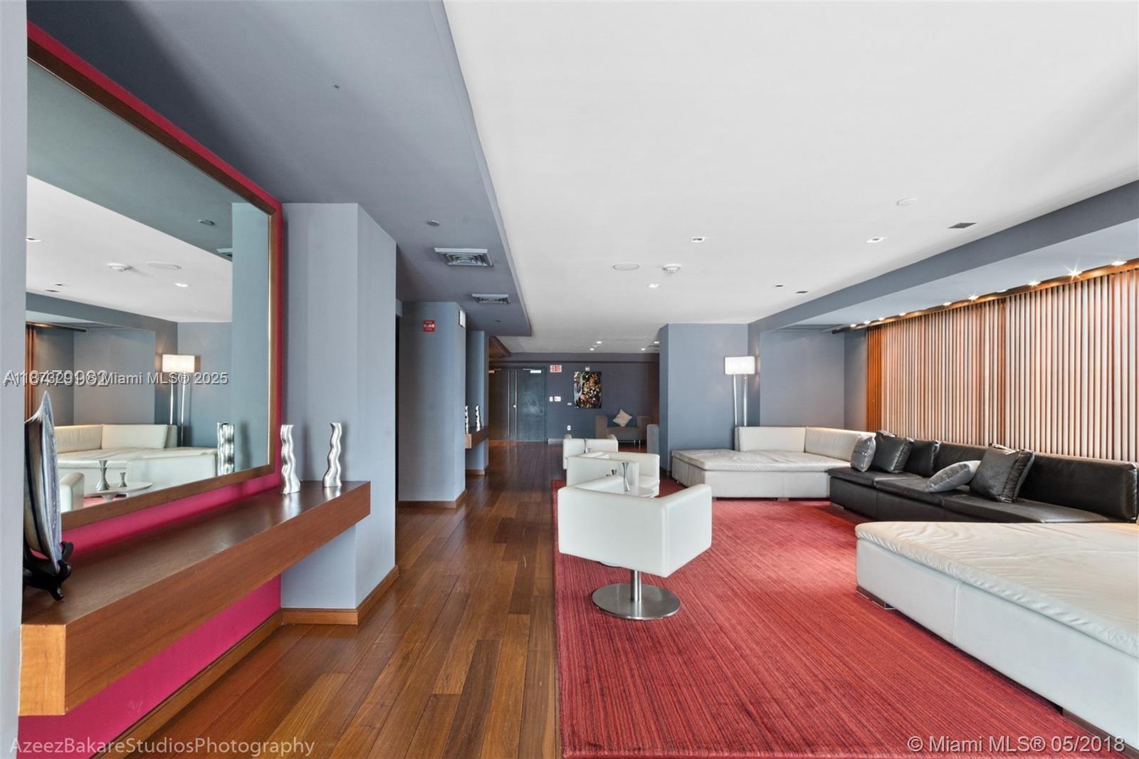 325 S Biscayne Blvd #1217, Miami FL 33131