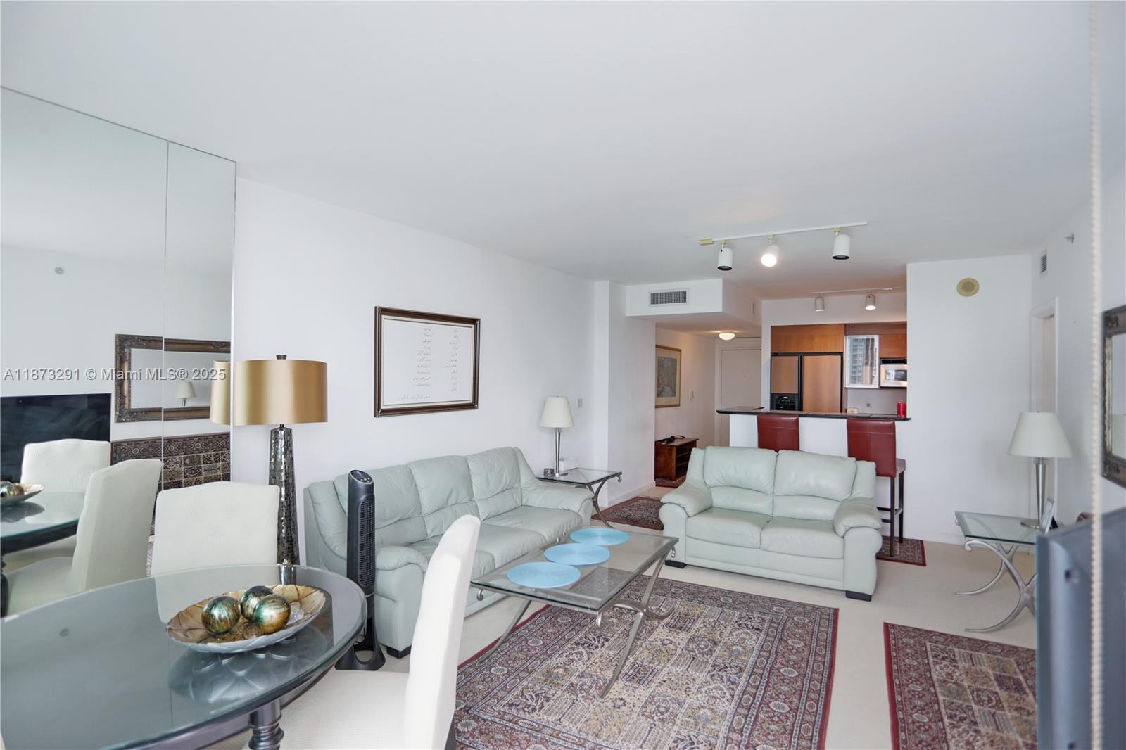 325 S Biscayne Blvd #1217, Miami FL 33131