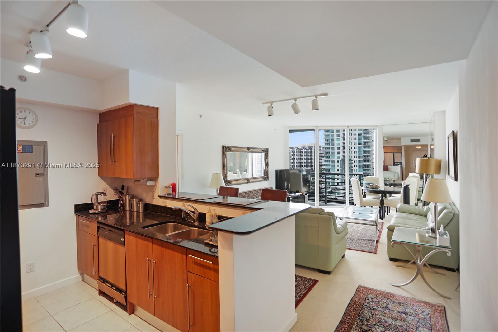 325 S Biscayne Blvd #1217, Miami FL 33131