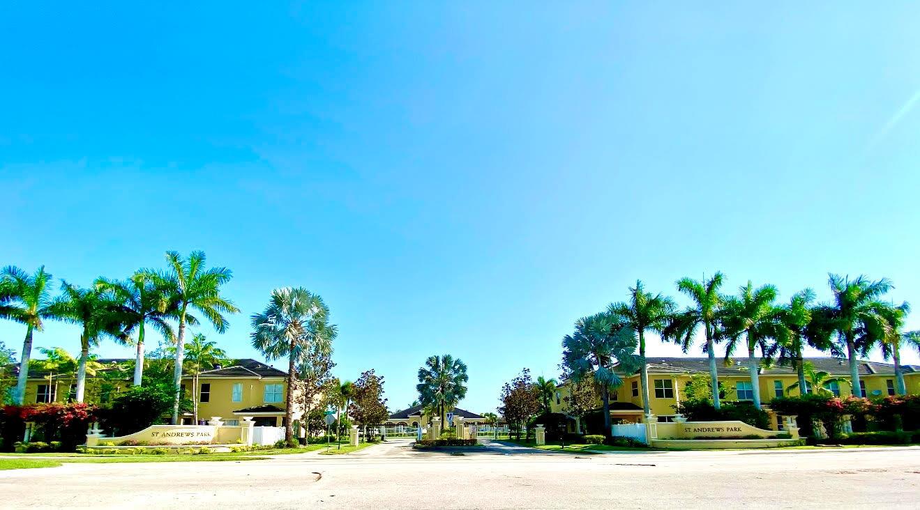 Homes for sale in Port St Lucie, FL | 6179 Nw Helmsdale Way, Port St Lucie, FL 34983 | MLS# R11121965