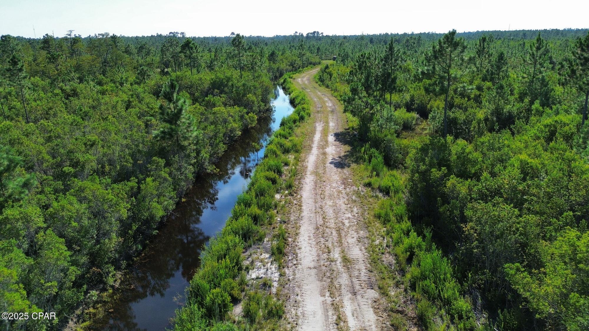 Image 3 For 17619 Edward Road