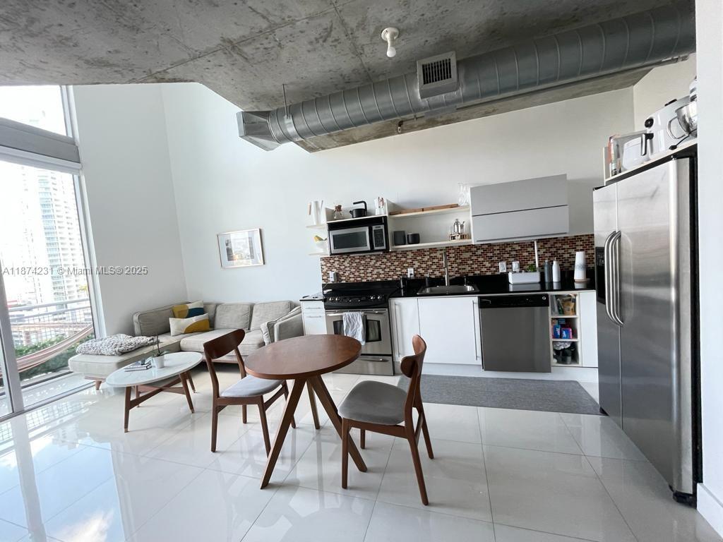 690 SW 1st Ct #1717, Miami FL 33130