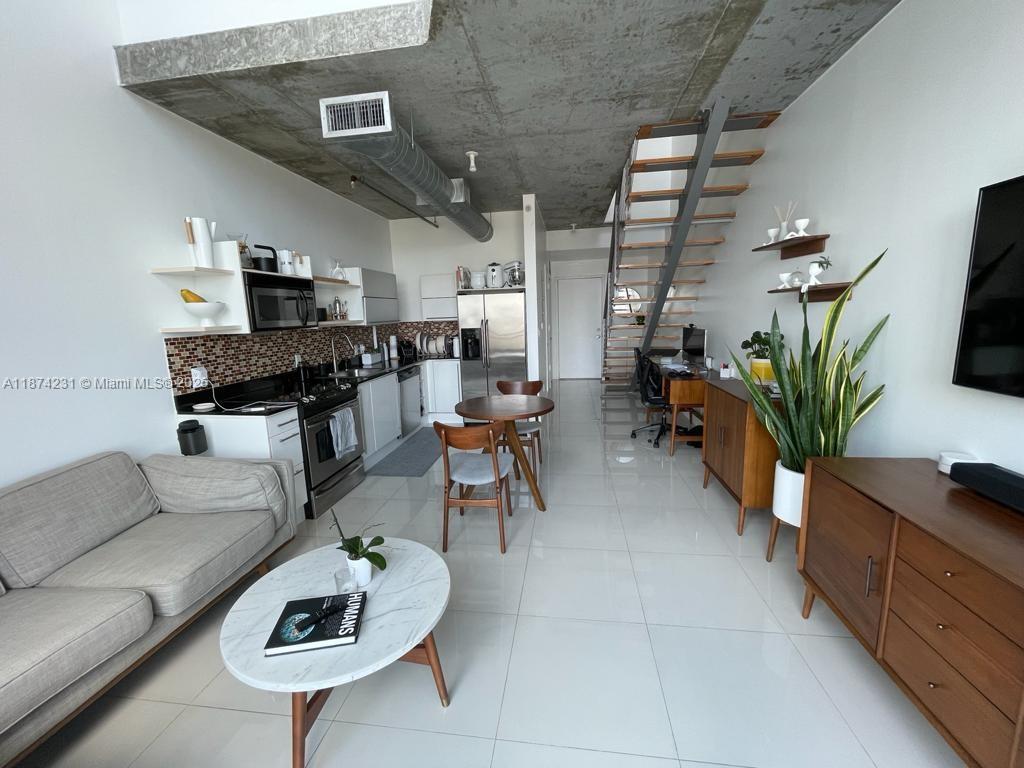 690 SW 1st Ct #1717, Miami FL 33130