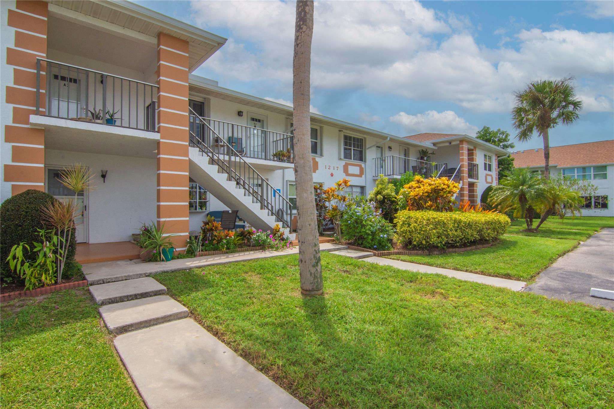 Homes for sale in Fort Pierce, FL | 1217 S Lakes End Dr #A1, Fort Pierce, FL 34982 | MLS# F10523544