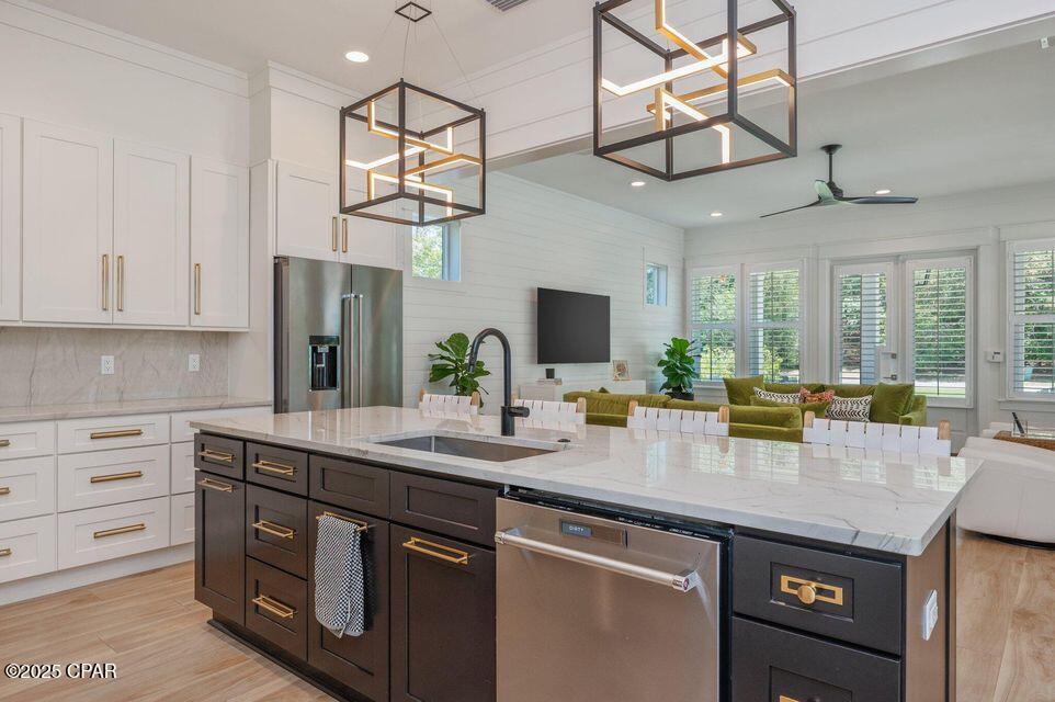 Listing photo id 12 for 65 Horseshoe Circle