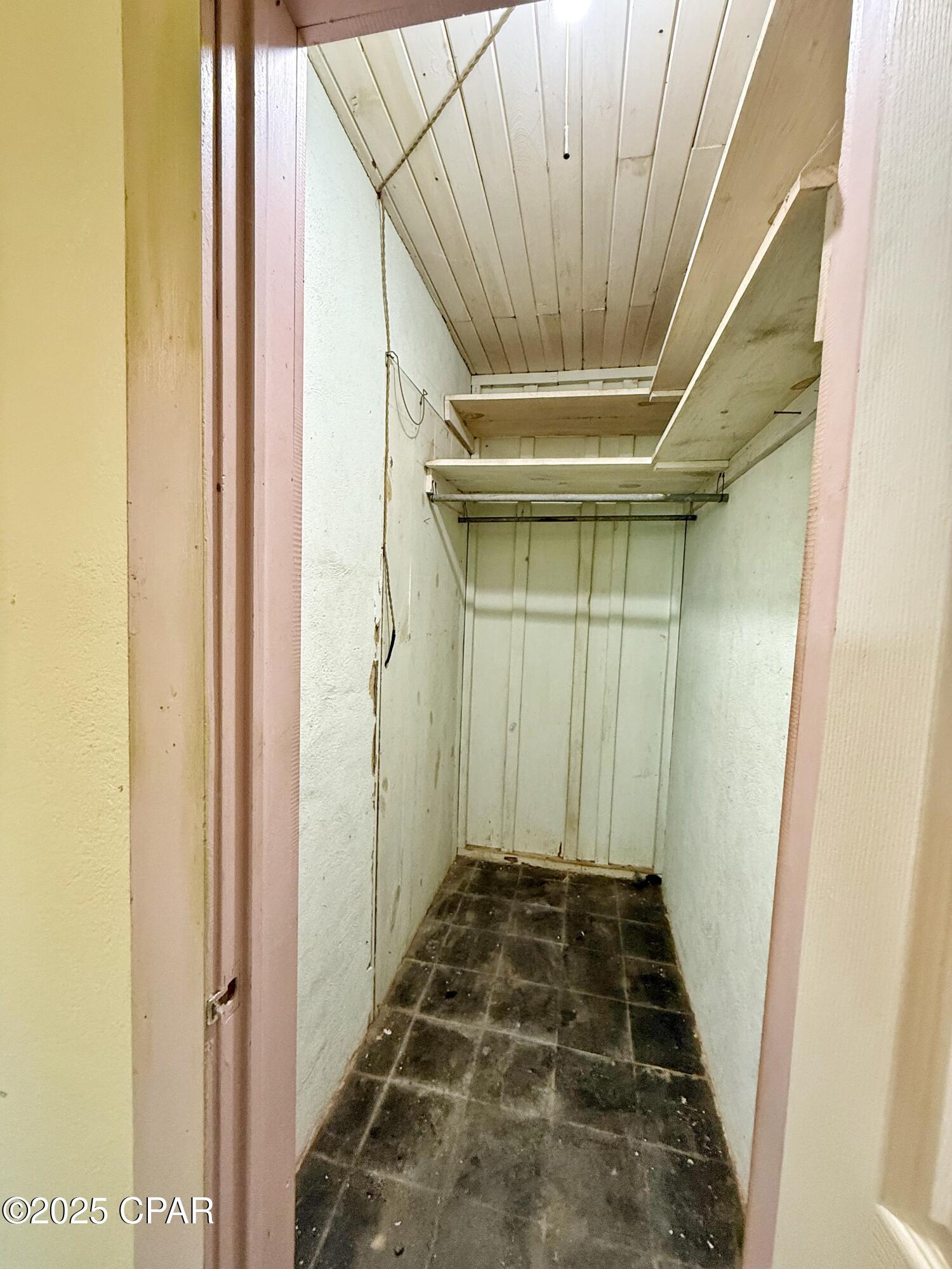 Image 8 For 5491 Brown Street