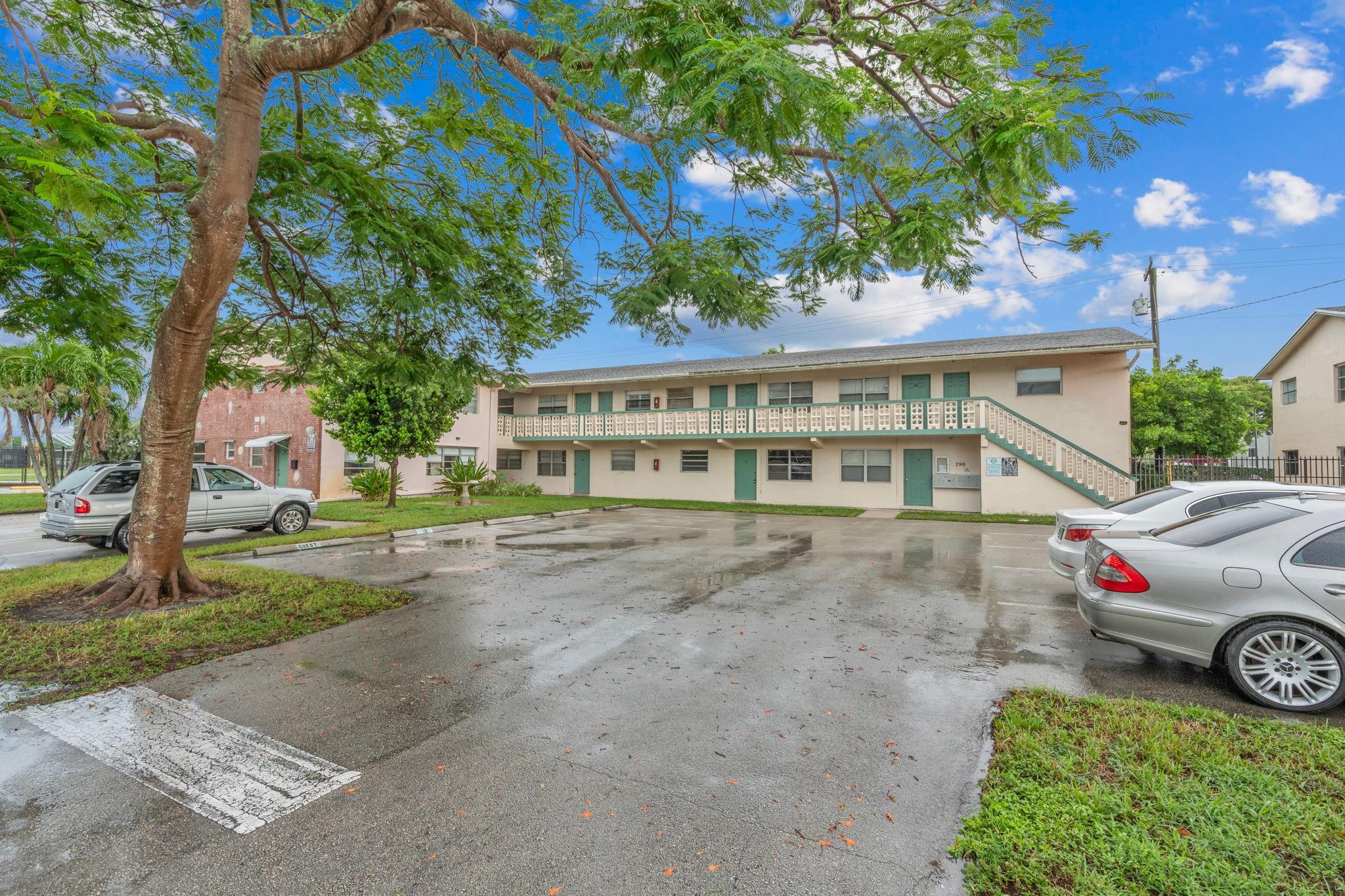 Homes for sale in Oakland Park, FL | 290 Ne 40th St #12, Oakland Park, FL 33334 | MLS# F10524890