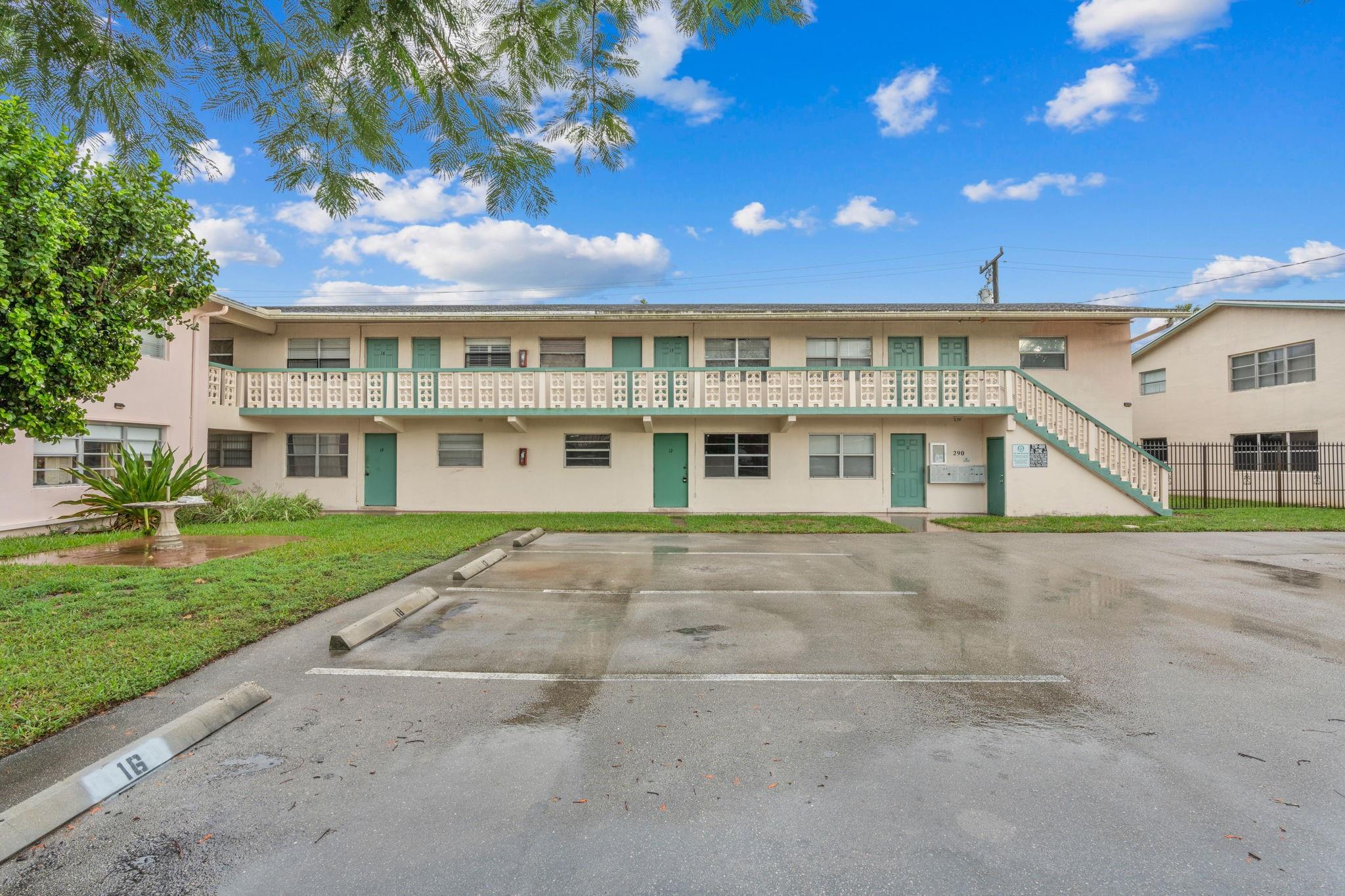 Homes for sale in Oakland Park, FL | 290 Ne 40th St #12, Oakland Park, FL 33334 | MLS# F10524890
