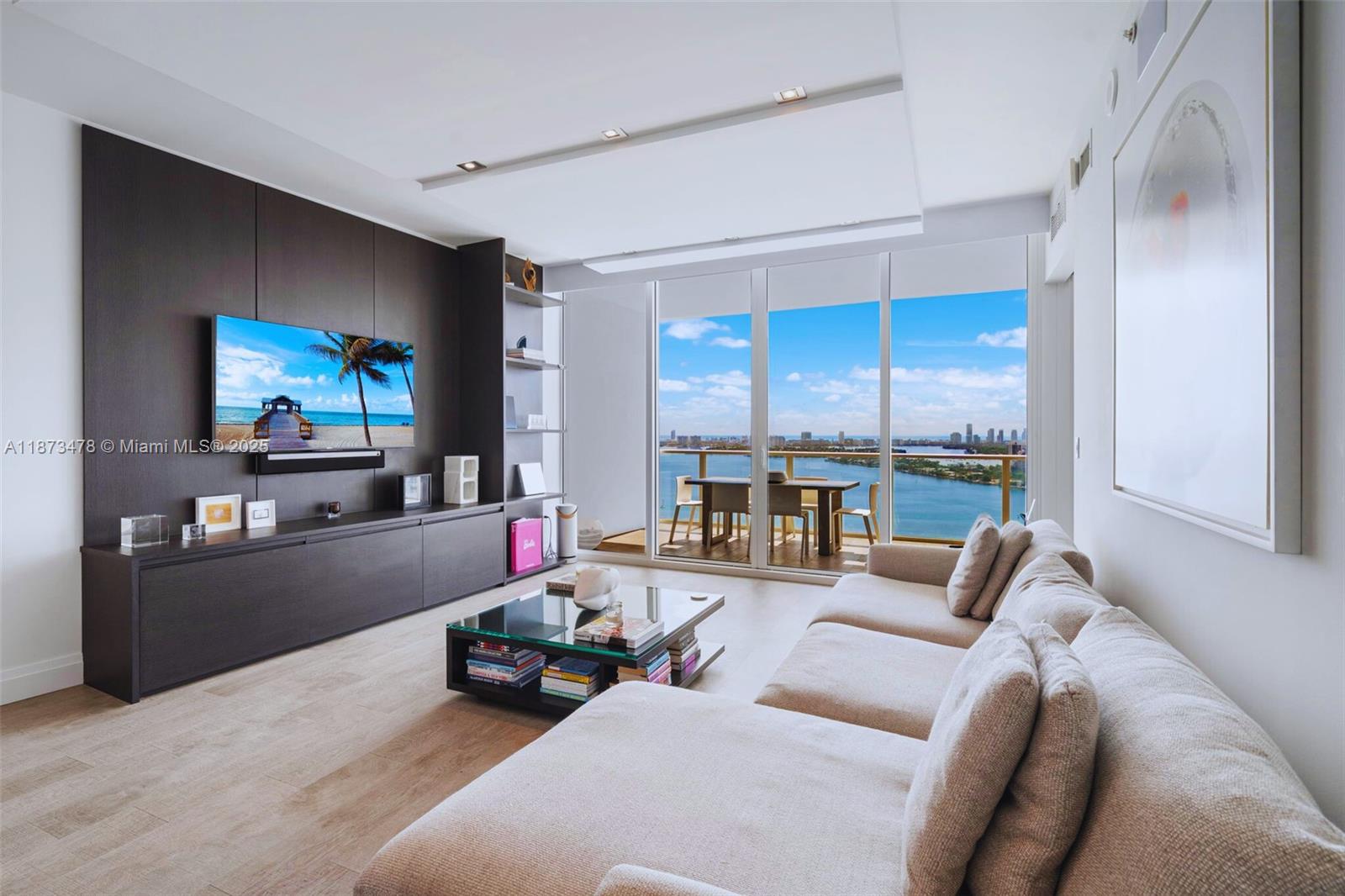 Apartamento en Venta en Miami, FL