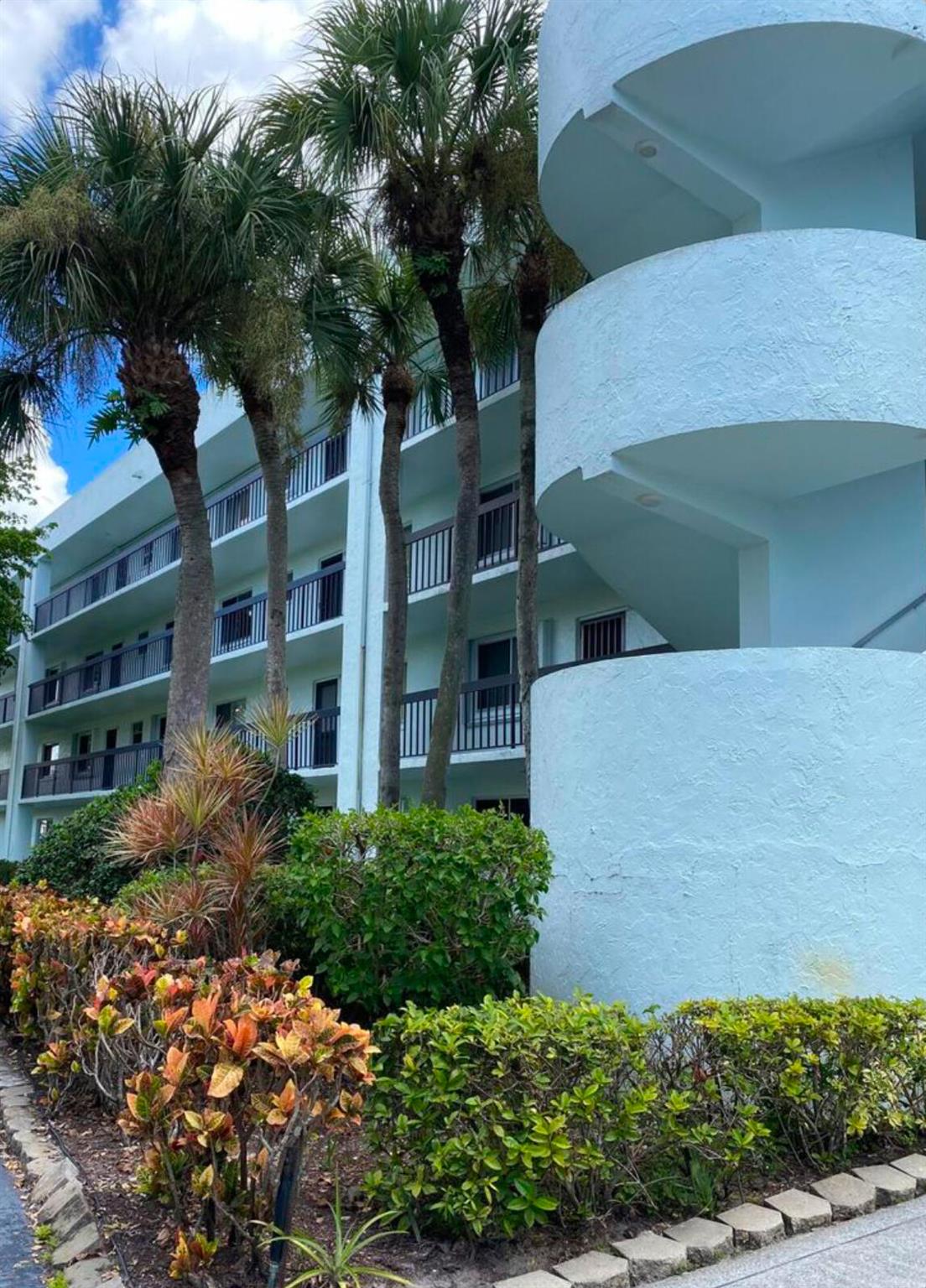 Hamlet At Poinciana Condo