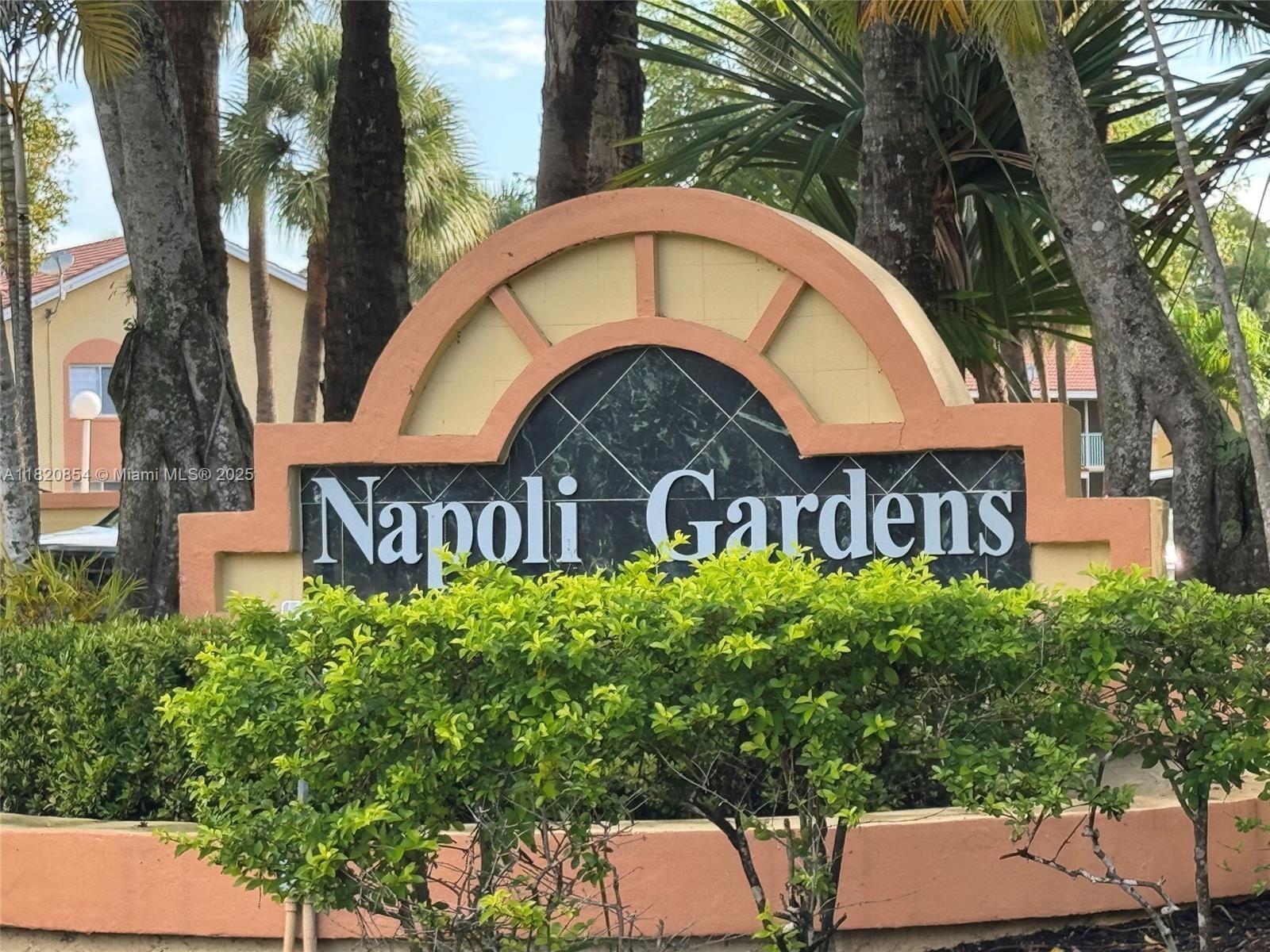 Napoli Gardens At Coral S