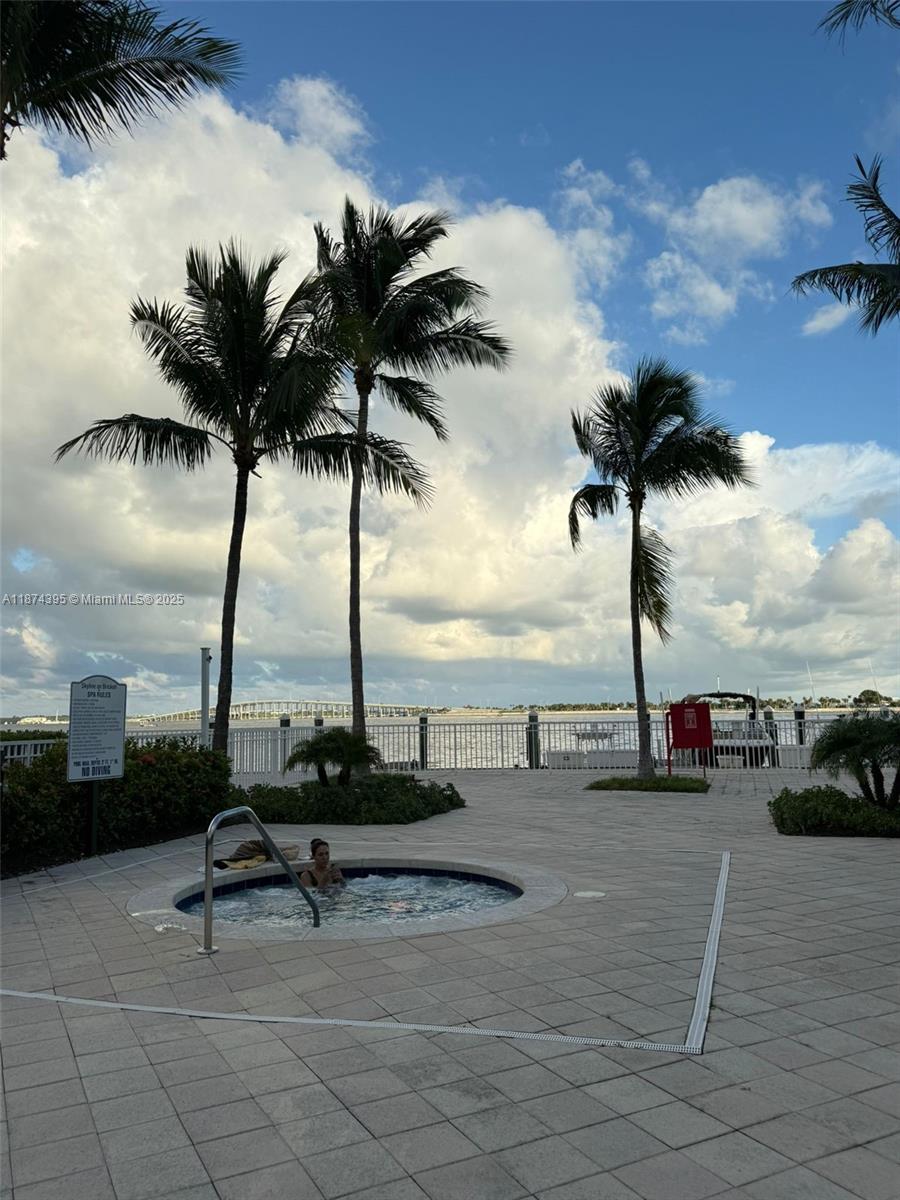 2101 Brickell Ave #508, Miami FL 33129