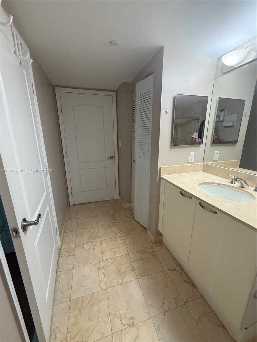 2101 Brickell Ave #508, Miami FL 33129
