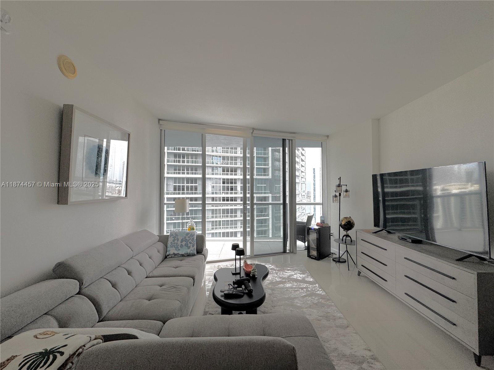 495 Brickell Ave #2806, Miami FL 33131