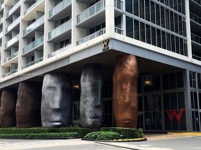 495 Brickell Ave #2806, Miami FL 33131