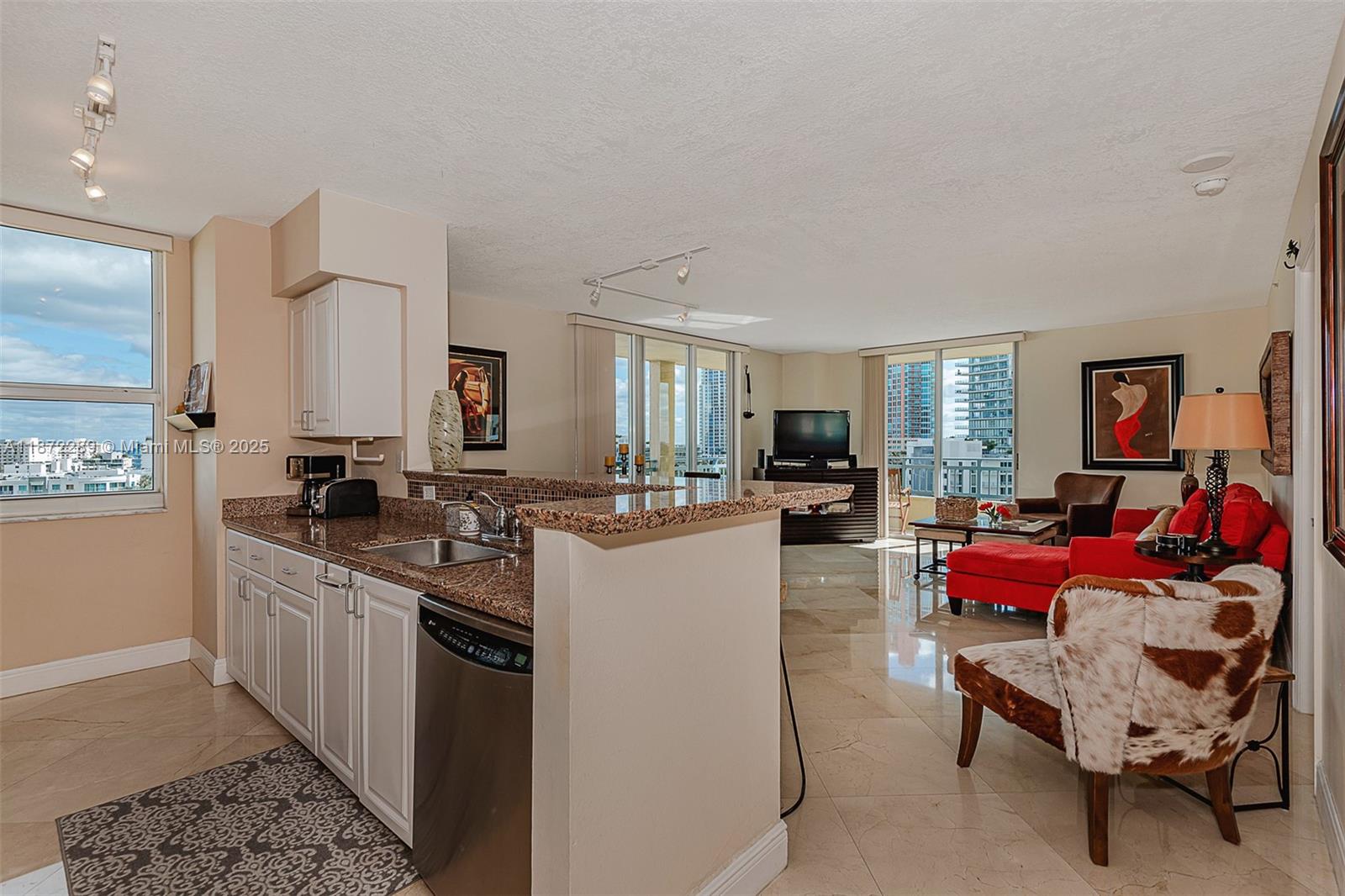 90 Alton Rd #1001, Miami Beach FL 33139
