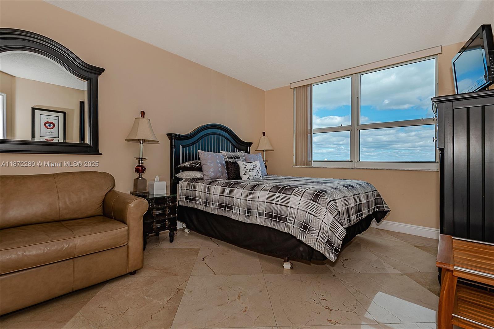 90 Alton Rd #1001, Miami Beach FL 33139