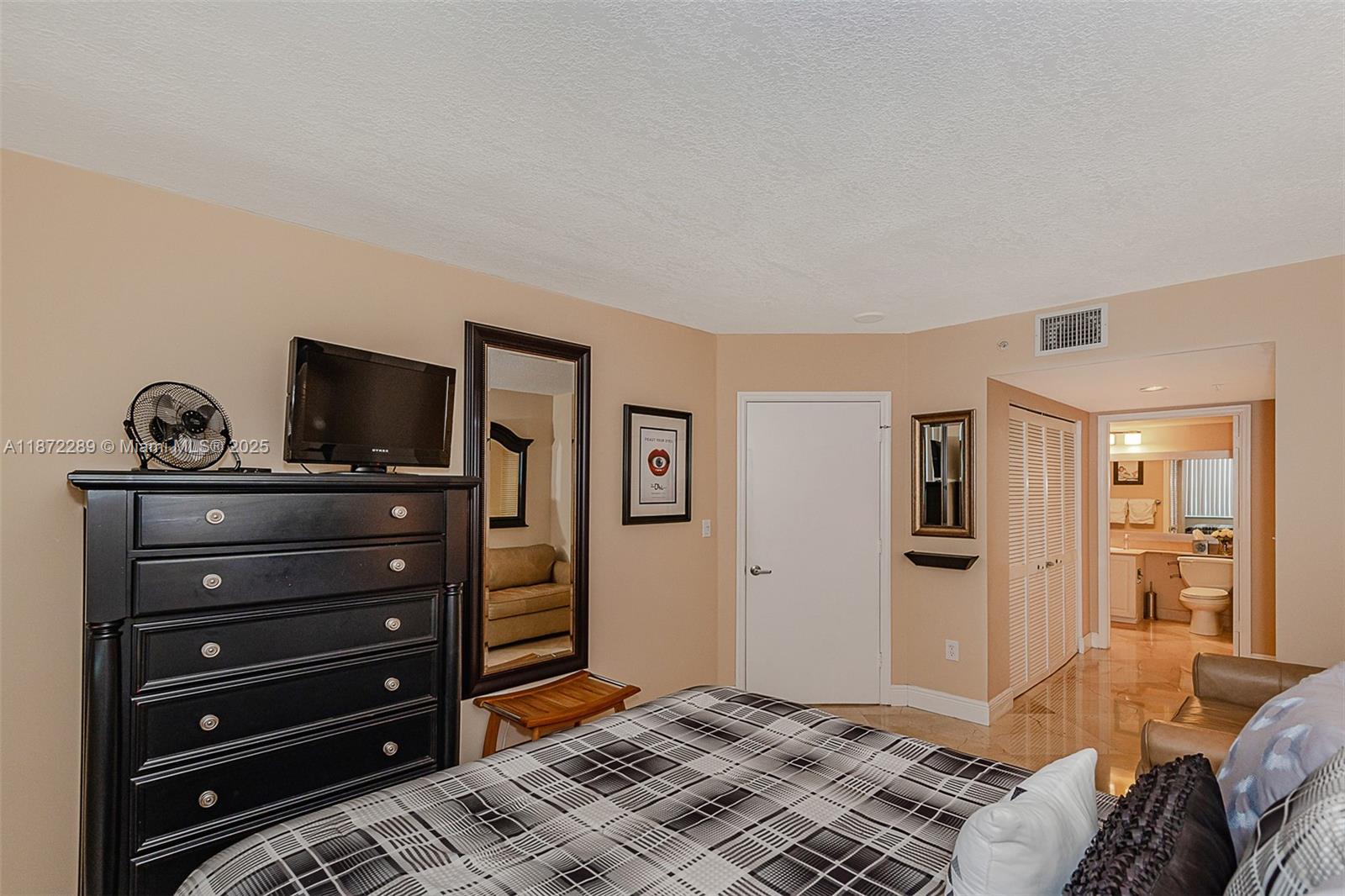 90 Alton Rd #1001, Miami Beach FL 33139