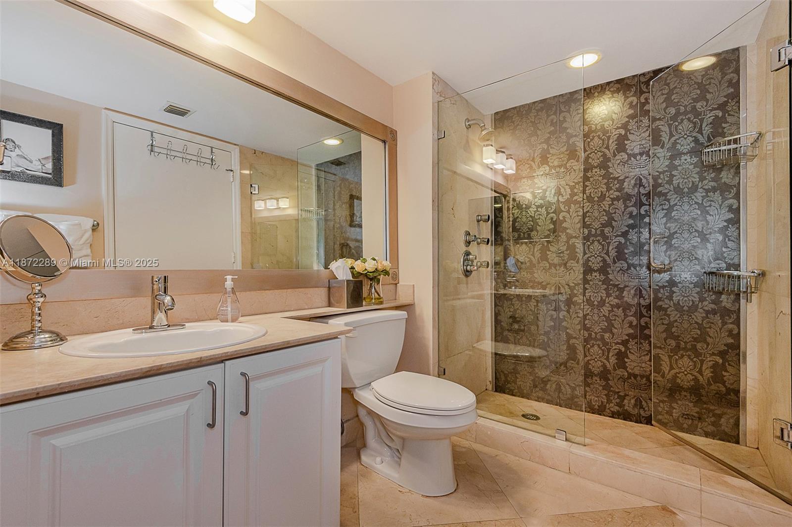 90 Alton Rd #1001, Miami Beach FL 33139