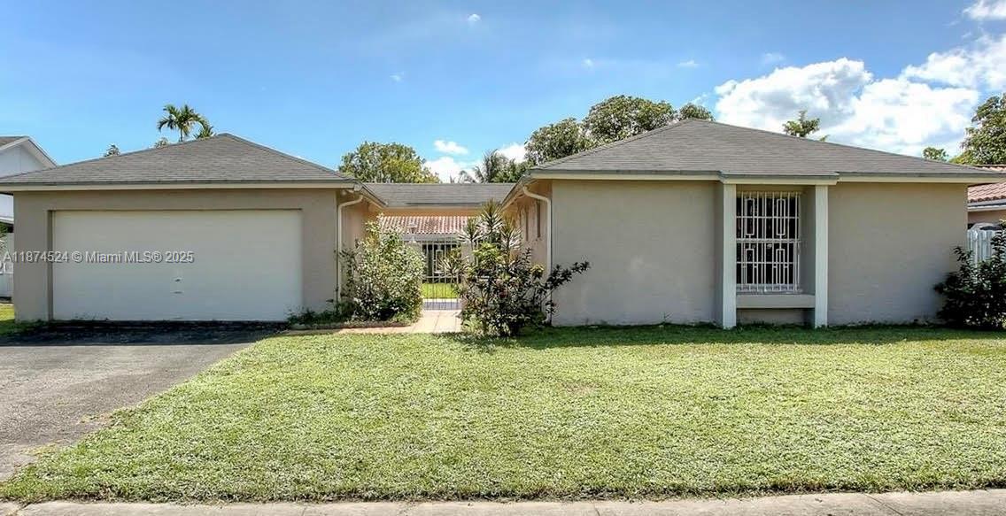 Country Lake Manors Sec 3