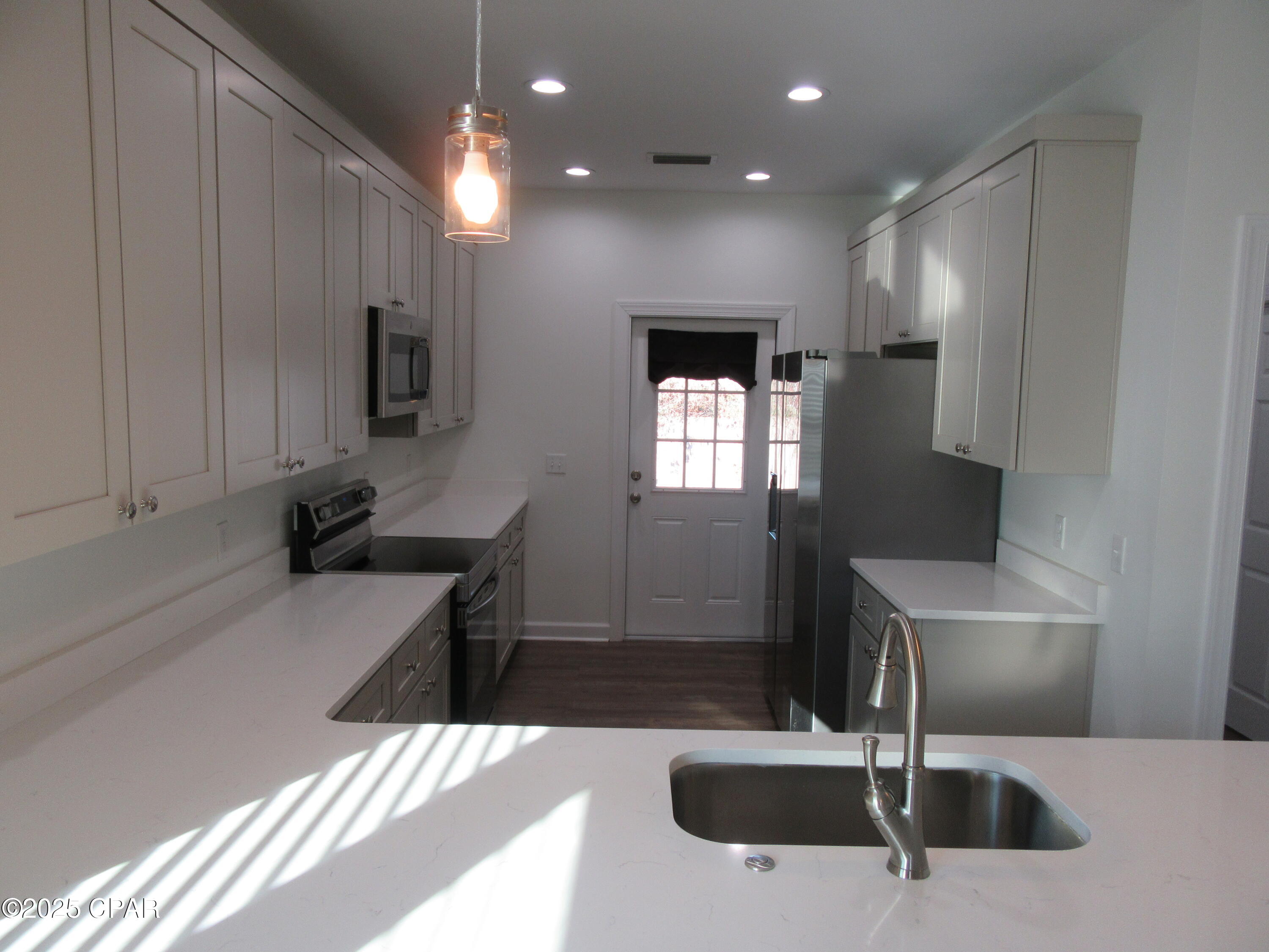 Image 6 For 2811 Panama Avenue