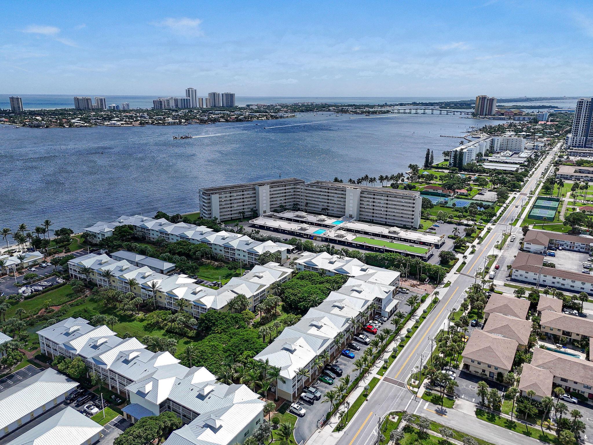 Lake Harbour Towers East