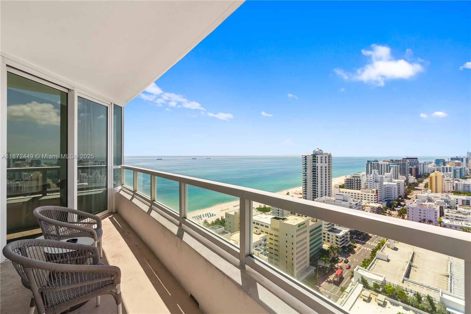 Apartamento à Venda em Miami Beach, FL