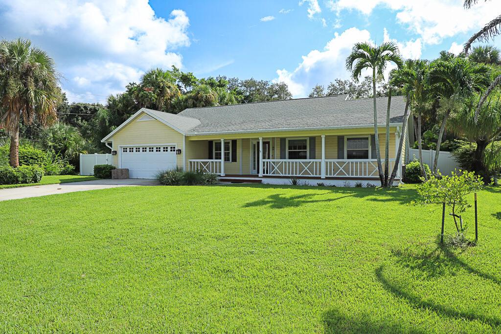 Homes for sale in Vero Beach, FL | 500 39th Court Sw, Vero Beach, FL 32968 | MLS# R11122178