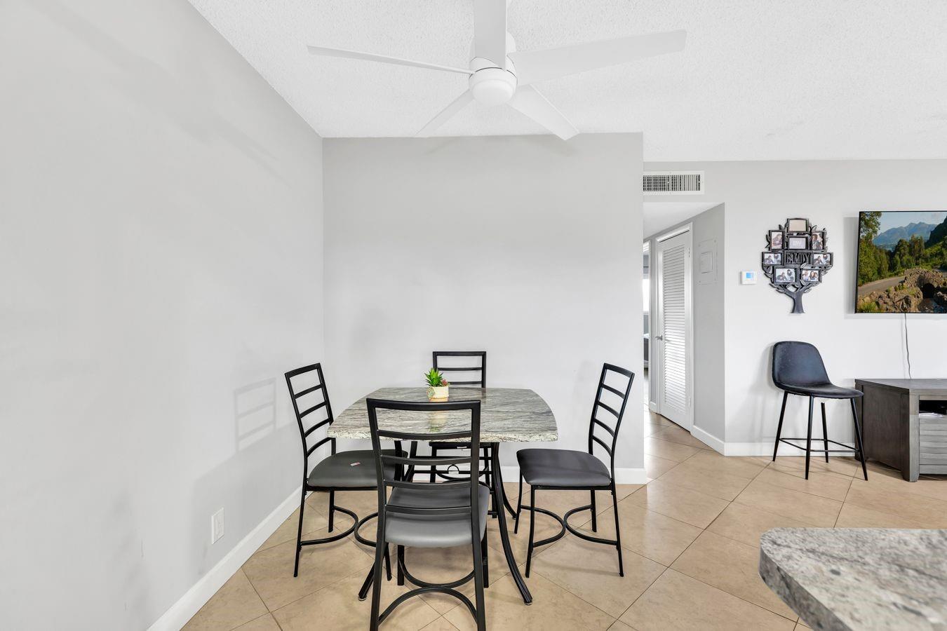 Homes for sale in Hollywood, FL | 5300 Washington St #D308, Hollywood, FL 33021 | MLS# F10525615