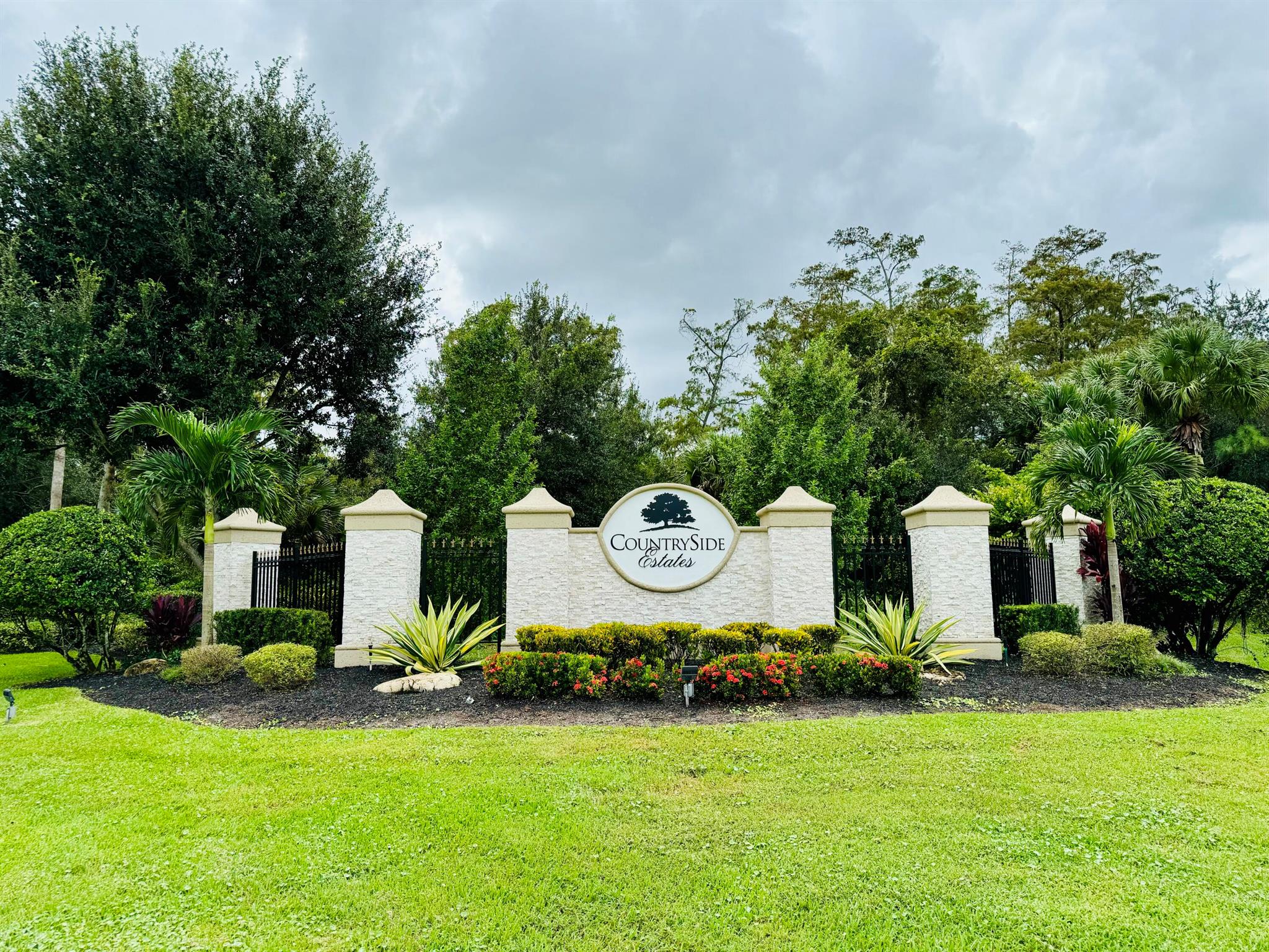 Homes for sale in Lake Worth, FL | 10625 Oak Meadow Lane, Lake Worth, FL 33449 | MLS# R11122212