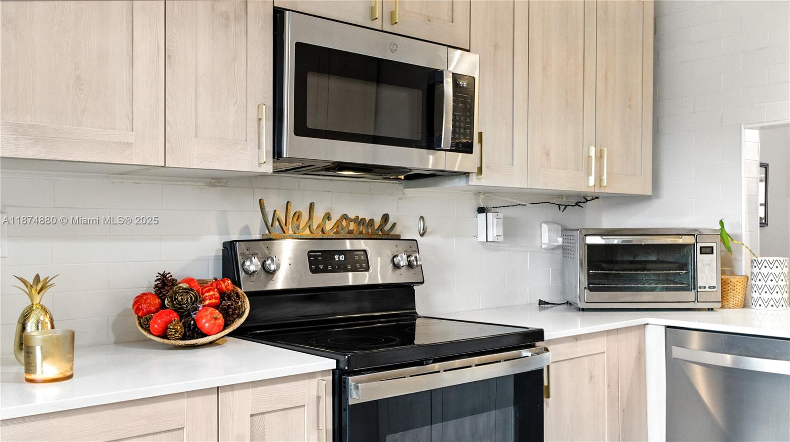 Sunrise Lakes 214 Condo