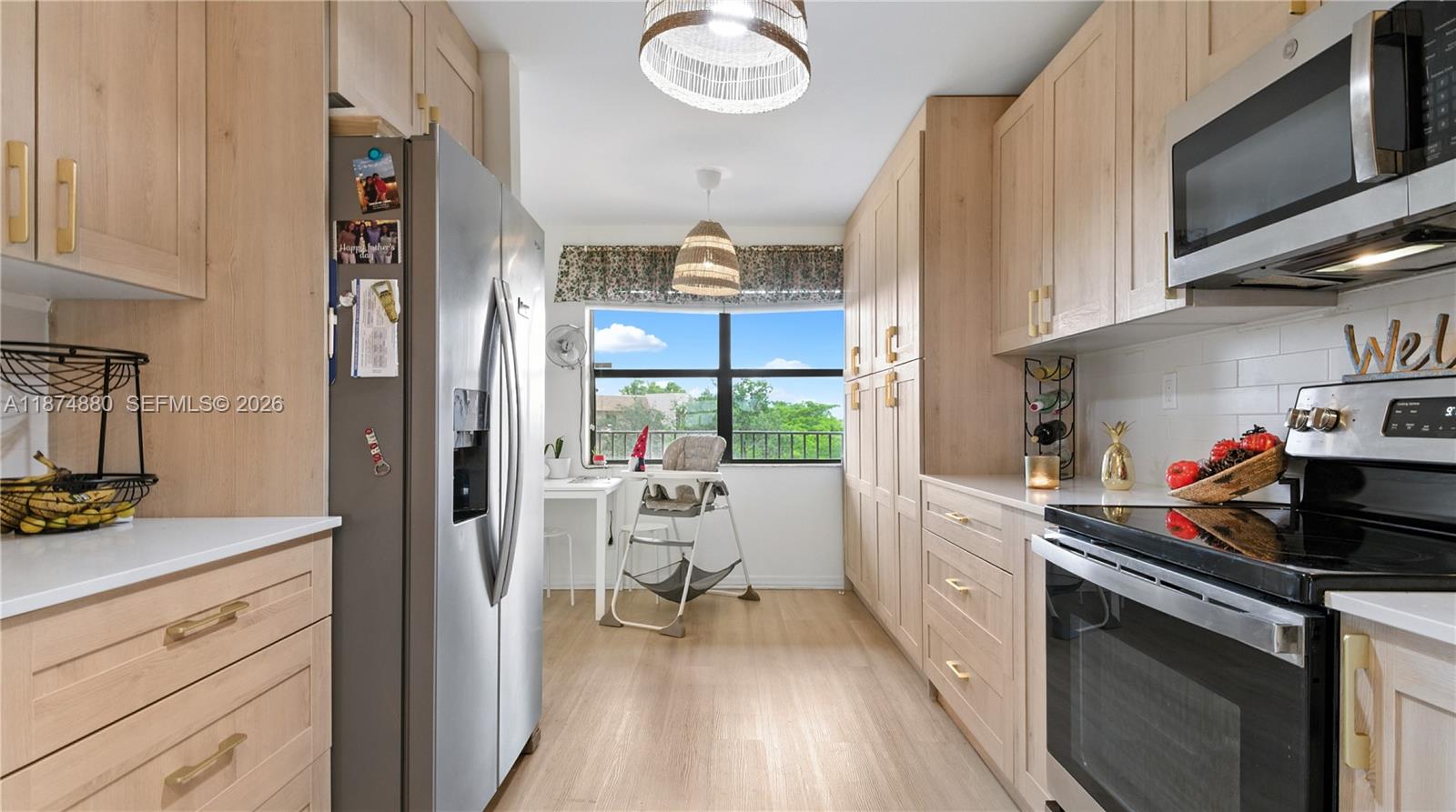 Sunrise Lakes 214 Condo