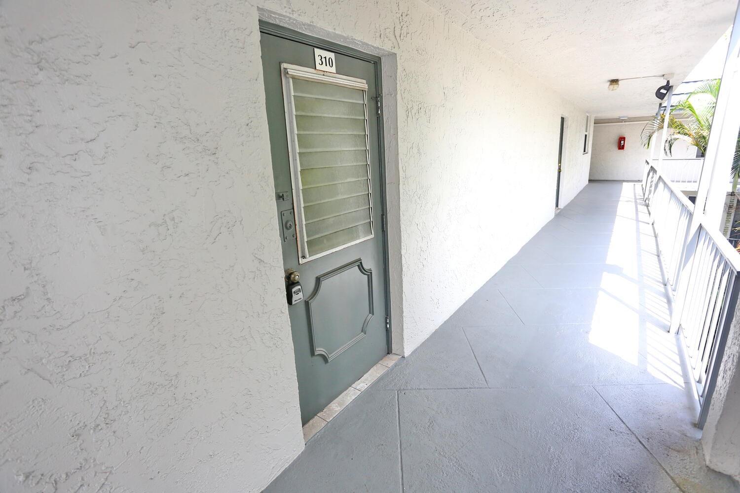 Homes for sale in Tamarac, FL | 9151 Lime Bay Blvd #310, Tamarac, FL 33321 | MLS# F10525338