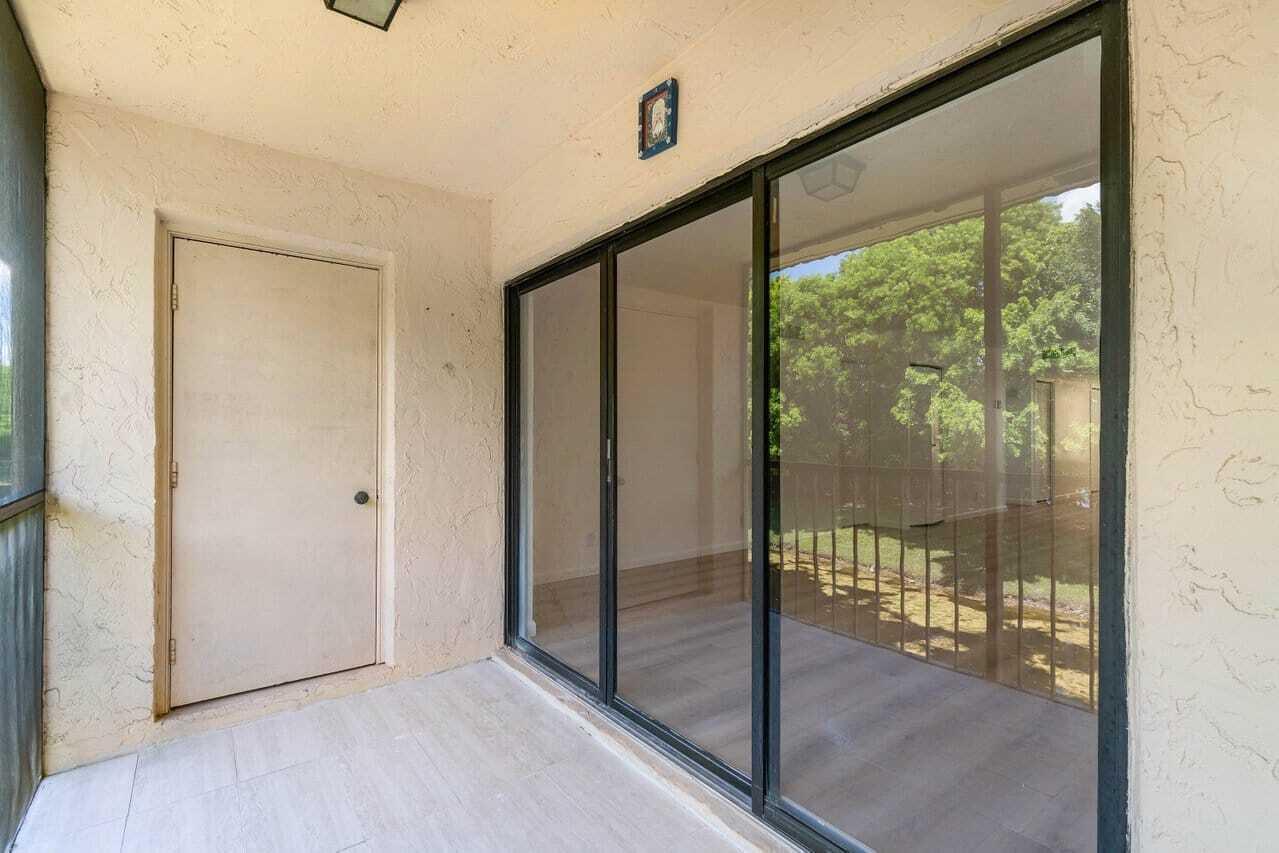 Homes for sale in Weston, FL | 341 Lakeview Dr #203, Weston, FL 33326 | MLS# R11122275