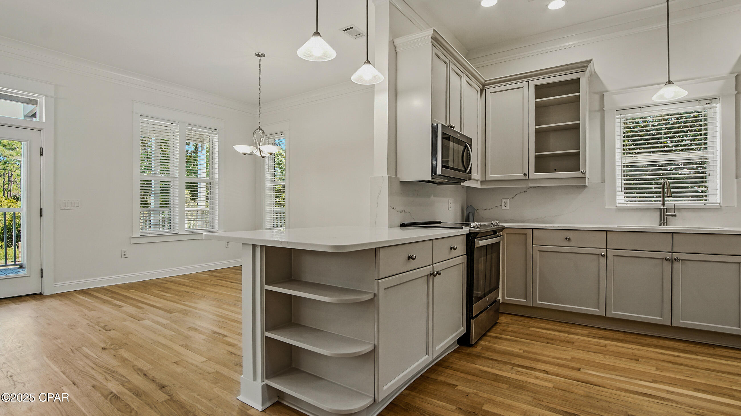 Image 20 For 137 San Juan Avenue